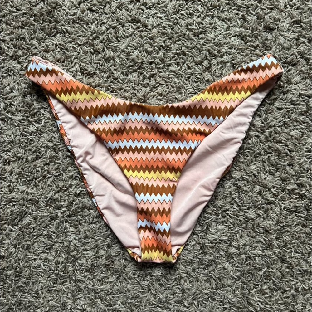 3 Piece Dippin' Daisy's Zigzag Triangle Bikini Set - Picture 2 of 6